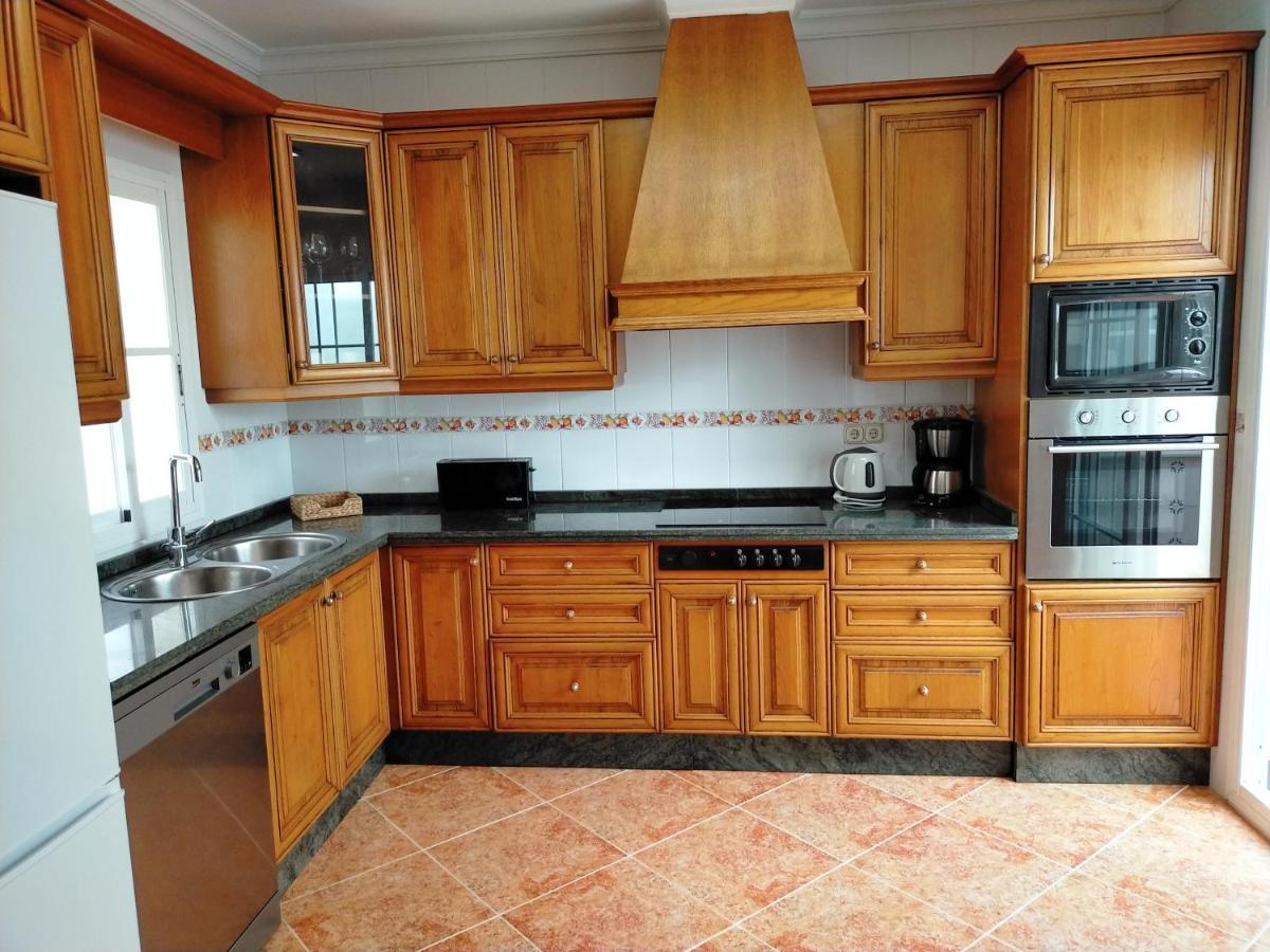 Casa Playa, Terraza Y Garaje Apartment เนร์คา ภายนอก รูปภาพ