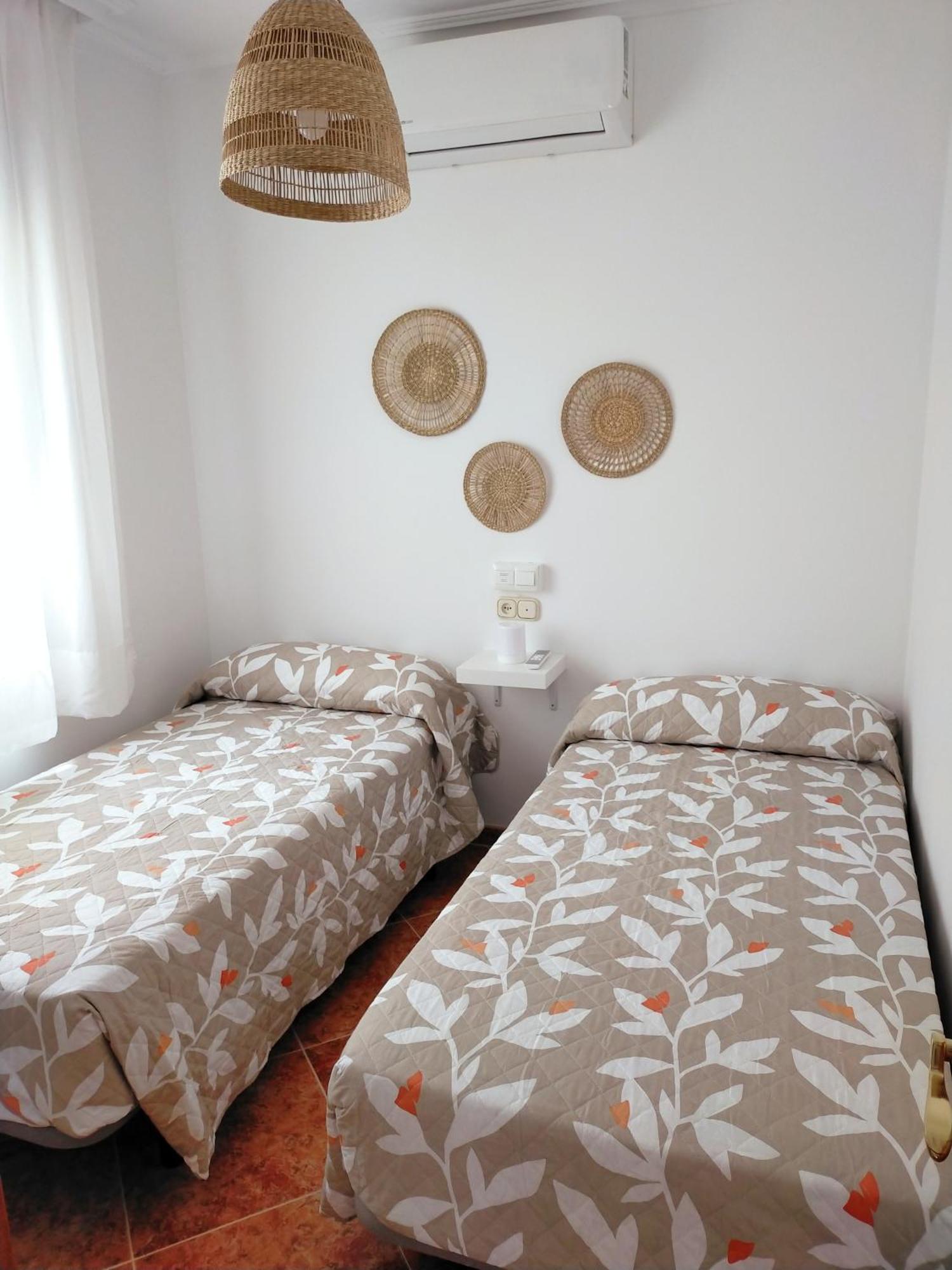 Casa Playa, Terraza Y Garaje Apartment เนร์คา ภายนอก รูปภาพ
